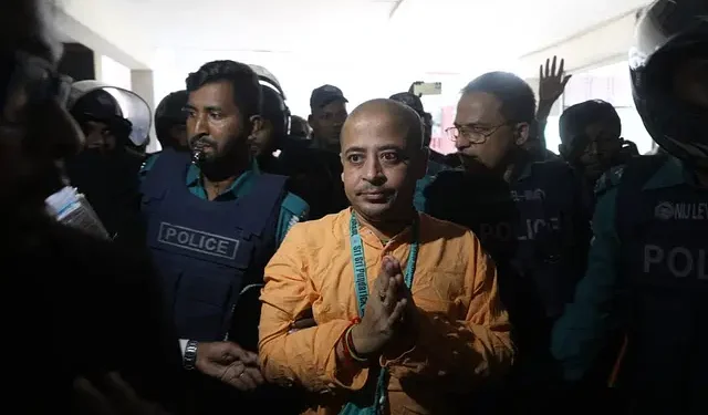 চিন্ময় কৃষ্ণ দাসকে গ্রেপ্তারের ঘটনায় ভারতের প্রতিক্রিয়া