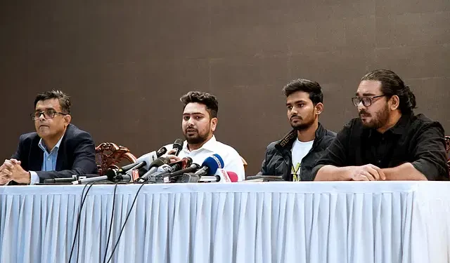 পত্রিকা অফিসে ভাঙচুর, পত্রিকা বন্ধের জন্য চাপ প্রয়োগ সহ্য করা হবে না: তথ্য উপদেষ্টা নাহিদ