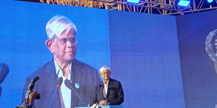 কর ছাড়েও পণ্যের দাম না কমায় আফসোস অর্থ উপদেষ্টার