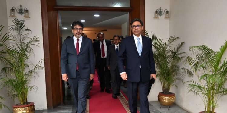 ভারতে বিভ্রান্তিকর প্রচারণা বন্ধে দিল্লির সক্রিয় সহযোগিতা চায় ঢাকা : পররাষ্ট্র সচিব