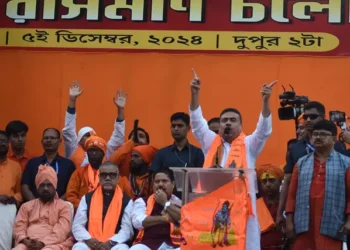 বাংলাদেশের সঙ্গে বাণিজ্য বন্ধে অবরোধের হুমকি বিজেপি নেতা শুভেন্দুর