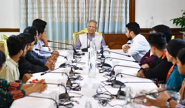 ভারতের সঙ্গে করা চুক্তি প্রকাশের দাবি ছাত্রনেতাদের