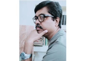 পরিবেশ দূষণ রোধকল্পে এগিয়ে আসুন