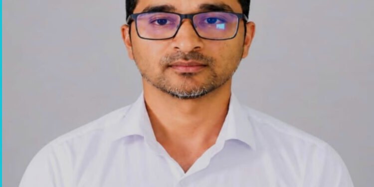 আন্তর্জাতিক সম্প্রদায় এখন শেখ হাসিনার পক্ষে – আমিনুল হক পলাশ